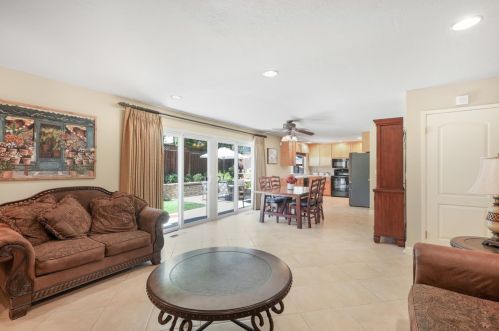 16711 Willow Creek Dr, Morgan Hill CA  95037-4819 exterior