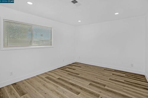 260 Patricia Ave, West Pittsburg CA  94565-4109 exterior