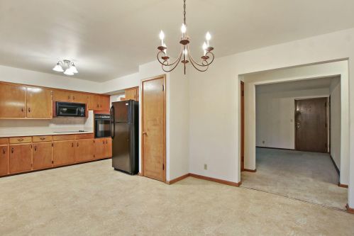 4473 67 St, Kenosha WI 53143-1327 exterior