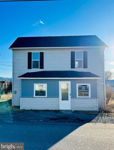 525 Branch St, Strasburg VA  22657-2026 exterior