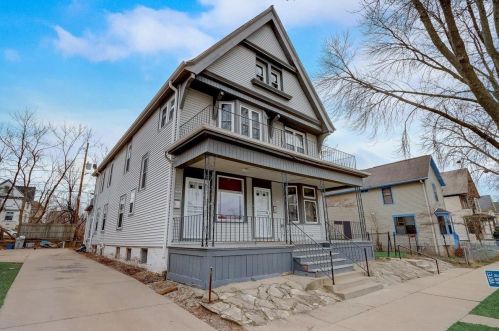 2362 Palmer St, Milwaukee, WI 53212-3245