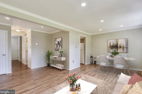 7702 Trevino Ln, Falls Church VA  22043-3507 exterior