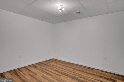 11 Thrush Dr, Carlisle PA  17015-7653 exterior