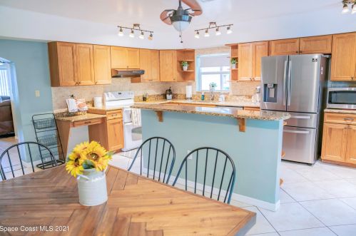 4270 Curtis Blvd, Cocoa, FL 32927-7930