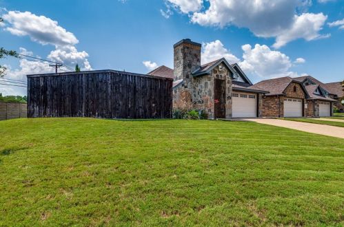 5048 Giverny Ln, Fort Worth, TX 76116-9196
