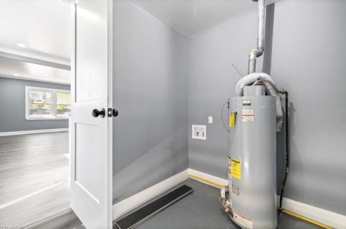 300 Erwin St, Greensboro NC 27406-2834 exterior