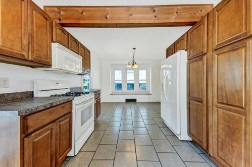 4 Garfield Ave, New Castle PA  16105-2536 exterior