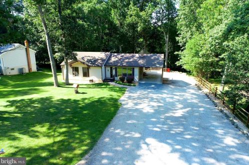 30 Robin Trl, Charnita, PA 17320-8115
