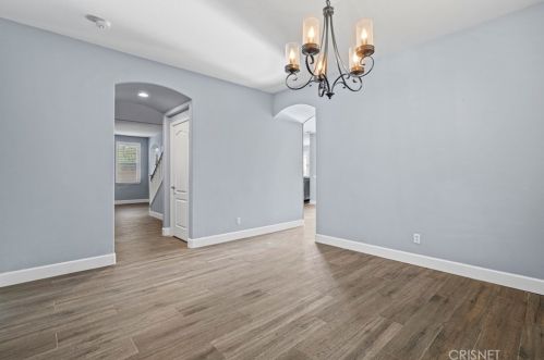 27836 Mariposa Ln, Santa Clarita CA  91384-4114 exterior
