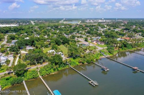 2915 Indian Riv Dr, Cocoa FL 32922-6607 exterior