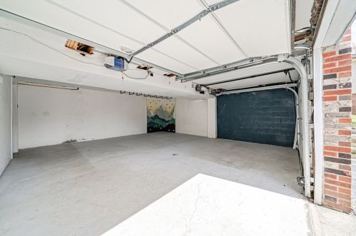 102 Redwood Cir, Latrobe PA  15650-2516 exterior