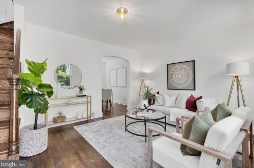 2209 Douglas St, Washington, DC 20018-2129
