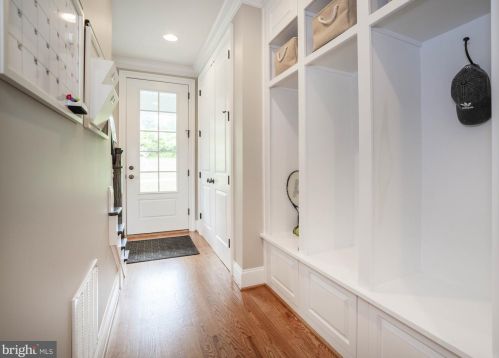 10 Pine Valley Ct, Glen Mills PA  19342-1823 exterior