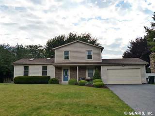 127 Applegrove Dr, Rochester, NY 14612-2803