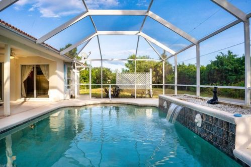 4607 Lee Blvd, Lehigh Acres, FL 33971-1620