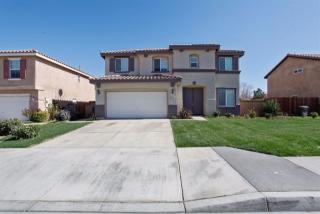 45120 Palm Ln, Lancaster CA  93535-1168 exterior