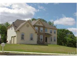 26 Creek Ct, Easton, PA 18040-7646