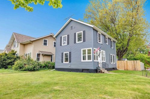 2603 Sheridan Pl, Manitowoc WI  54220-3751 exterior