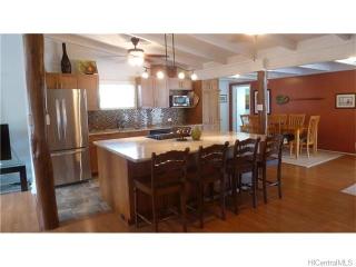 988 Alahaki St, Kailua, HI 96734-4109