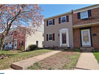 202 Jay St, Pottstown, PA 19464-3718