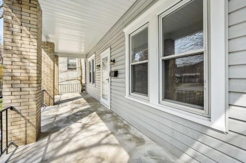 704 Wenzell Ave, Pittsburgh, PA 15216-3158
