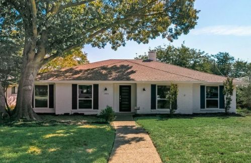2806 Forest Grove Dr, Richardson, TX 75080-1856