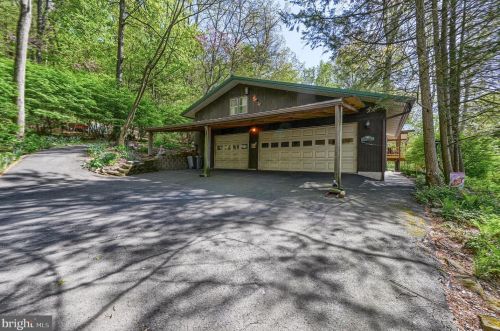 2 Fernwood Trl, Charnita PA  17320-8556 exterior