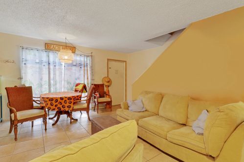 910 Shorewinds, Fort Pierce FL 34949-1537 exterior