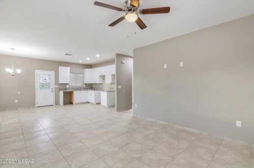 1343 Ginter Rd, Tucson AZ 85706-5734 exterior