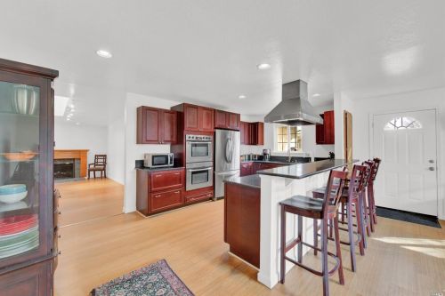 200 Juniper St, Vacaville CA 95688-2736 exterior