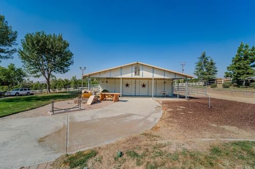 17410 El Mineral Rd, Perris CA  92570-7457 exterior