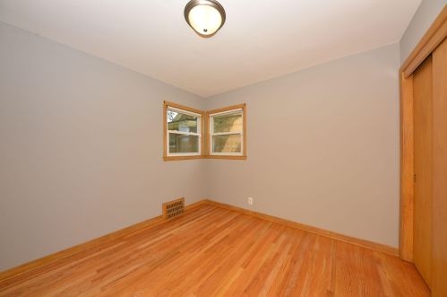 4237 60, Milwaukee WI 53220-3508 exterior