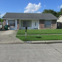 2720 Varnado St, Marrero, LA 70072-6620