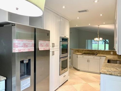 20 Stratford Dr, Boynton Beach, FL 33436-6335