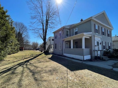 46 Maple St, Plainville, CT 06062-3329