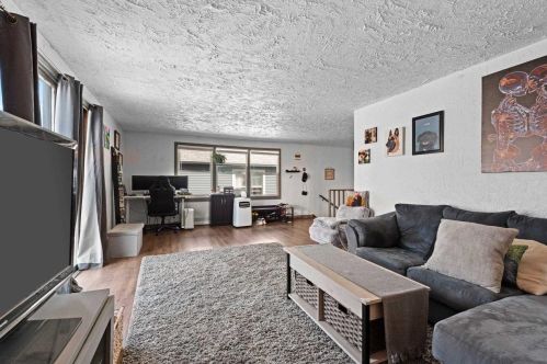 975 Shawano Ave, Green Bay, WI 54303-2979