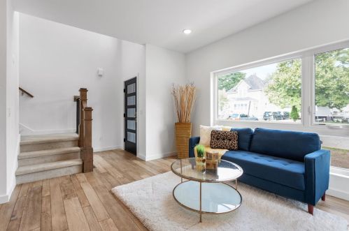 210 Van Buren St, Green Bay, WI 54301-4444
