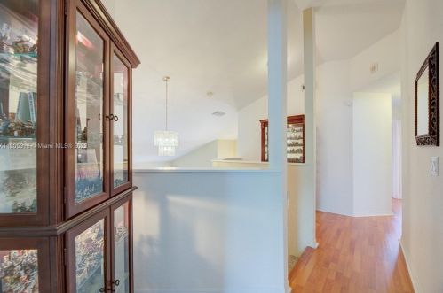 15612 16 Ct, Hollywood FL 33027-2347 exterior