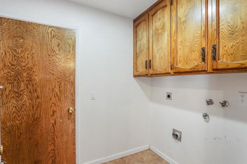 1812 Golf Rd, Turlock CA  95380-9746 exterior