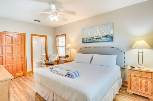 1820 Sunset Dr, Saint George Island FL  32328-3120 exterior