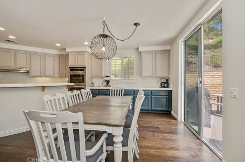 29584 Mammoth Ln, Santa Clarita CA  91387-6216 exterior