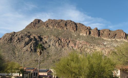 2180 Flying Heart Ln, Tucson, AZ 85713-7310