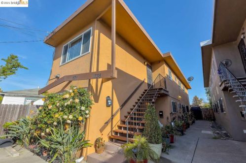 1636 99 Ave, Oakland CA  94605-4814 exterior