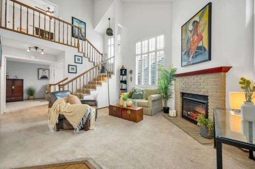 421 Cork Harbour Cir, Redwood City, CA 94065-1613