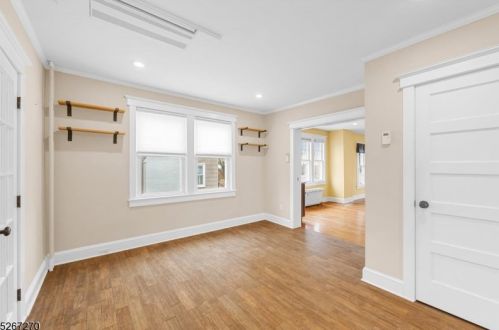 49 Pennsylvania Ave, Flemington NJ  08822-1223 exterior