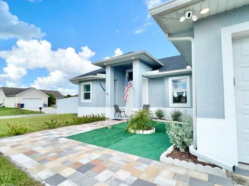 104 Unice Ave, Lehigh Acres FL  33971-1840 exterior