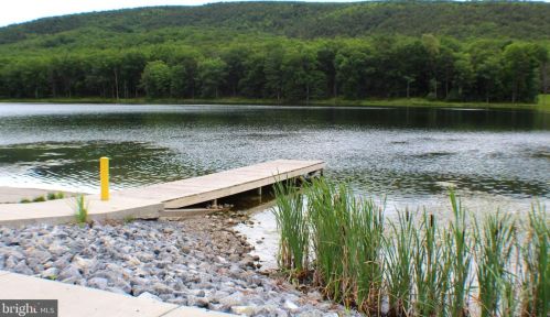 305 Warden Lake A B Dr, Wardensville, WV 26851-8145
