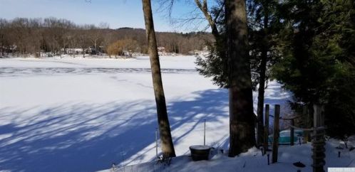 39 Island Dr, Copake, NY 12516-1025