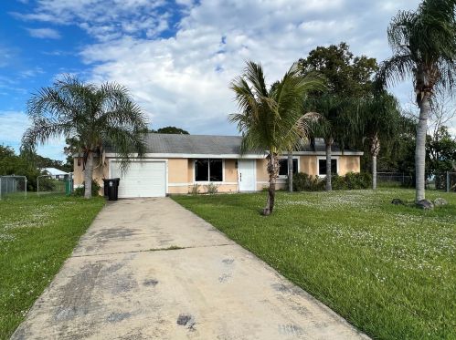 3311 Ensley Ct, Fort Pierce, FL 34953-7130