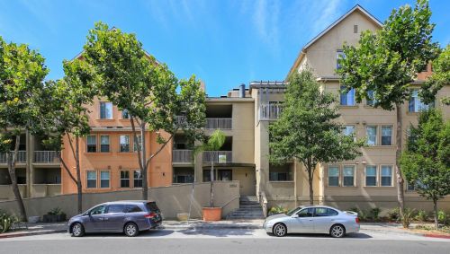 2255 Showers Dr, Mountain View CA  94040-1277 exterior